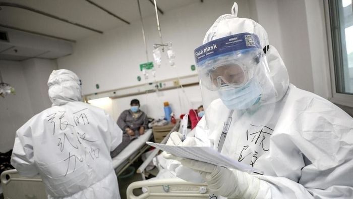 اولین فیلم بیماران مشکوک به کرونا که در بیمارستان قم قرنطینه شده اند