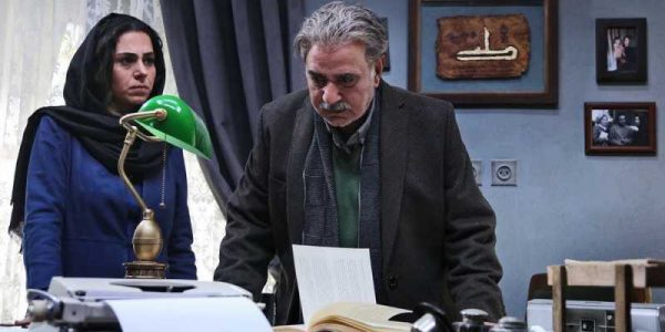 دانلود فیلم سینمایی ایرانی خانه کاغذی با کیفیت عالی