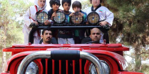 دانلود فیلم سینمایی ایرانی قهرمانان کوچک با کیفیت عالی