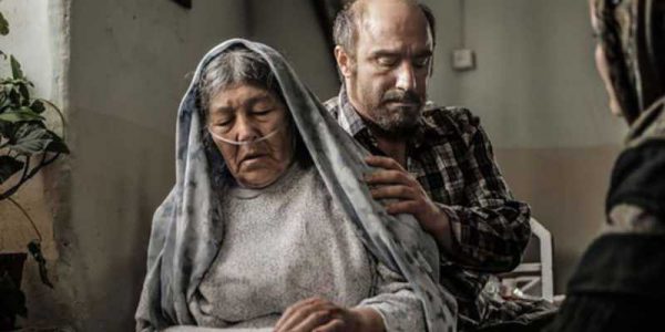 دانلود فیلم سینمایی ایرانی شکستن همزمان بیست استخوان با کیفیت عالی